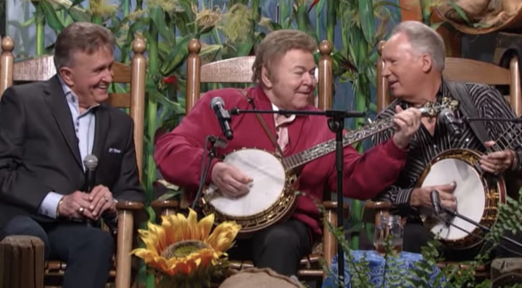 Decades Later, Roy Clark & Buck Trent Reunite For ‘Dueling Banjos
