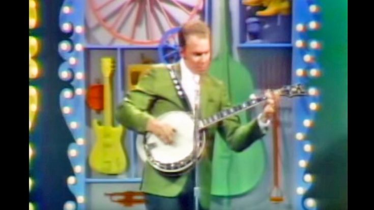 Young Hank Williams Jr. Plays “Foggy Mountain Breakdown” On The Banjo | Classic Country Music Videos