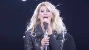 Leather-Clad Faith Hill Delivers Cover Of Elvis Presley’s “That’s All Right”