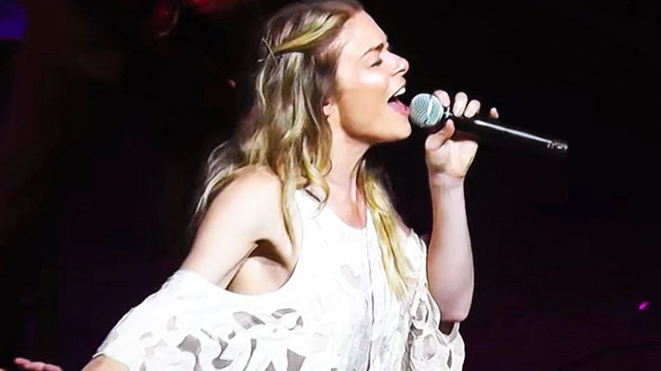 LeAnn Rimes Sings Cover Of ‘Me And Bobby McGee’ At Live Show In 2016 | Classic Country Music Videos