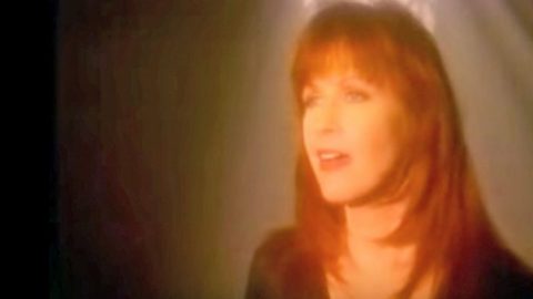 Patty Loveless’ “How Can I Help You Say Goodbye” Promises Hope Through Life’s Tragedies | Classic Country Music | Legendary Stories and Songs Videos