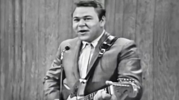 Roy Clark Puts Spin On Johnny Cash’s “Folsom Prison Blues” | Classic Country Music Videos