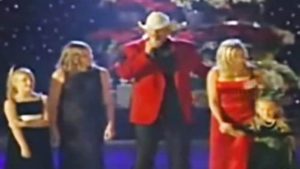 Alan Jackson Brings Wife And Daughters On Stage For ‘Let It Be Christmas’ Performance