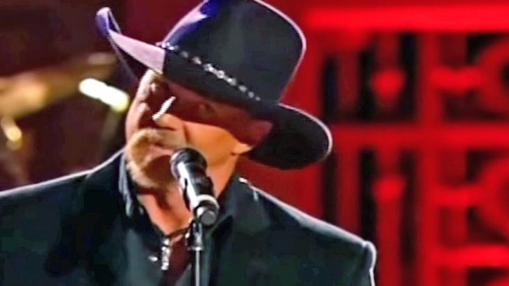 Roger Miller’s ‘King Of The Road’ Earns Remake From Trace Adkins In 2006 | Classic Country Music Videos