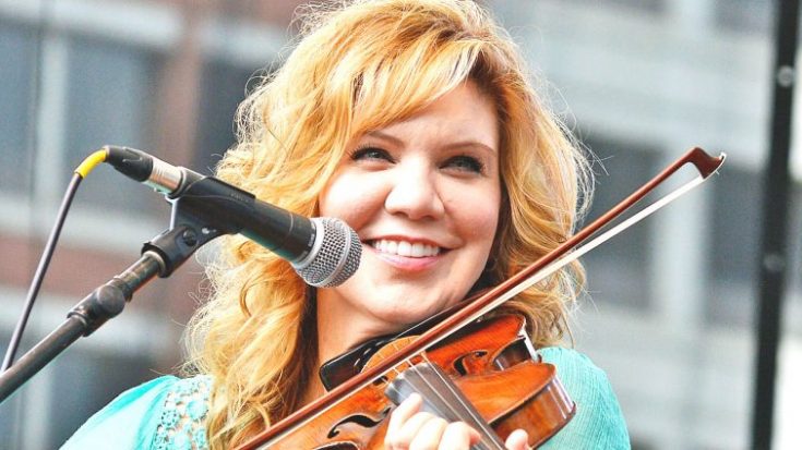 6 Facts About Alison Krauss’ Life & Career | Classic Country Music Videos