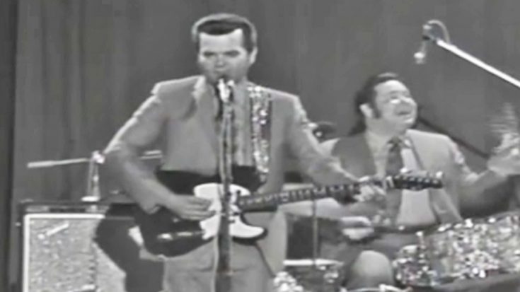 Footage Of Conway Twitty Singing Hank Williams’ “Jambalaya” Surfaces | Classic Country Music Videos