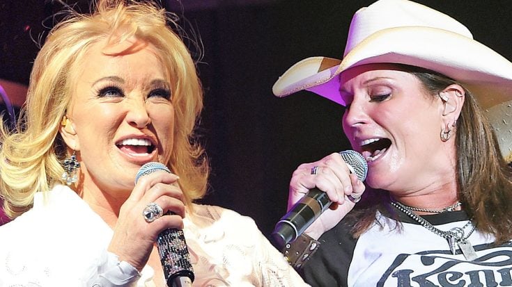 Tanya Tucker & Terri Clark Join Forces For ‘Delta Dawn’ Duet | Classic Country Music Videos Tanya Tucker & Terri Clark Join Forces For ‘Delta Dawn’ Duet | Classic Country Music Videos