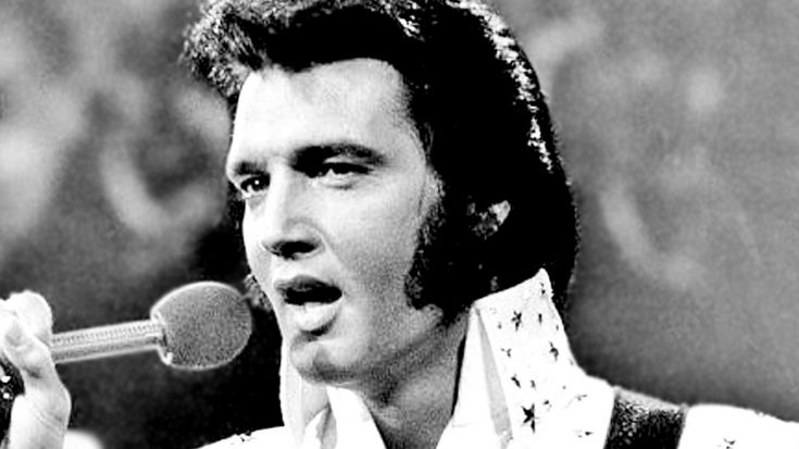 1976 Video Shows Elvis Singing “Auld Lang Syne” On His Last New Year’s Eve | Classic Country Music Videos