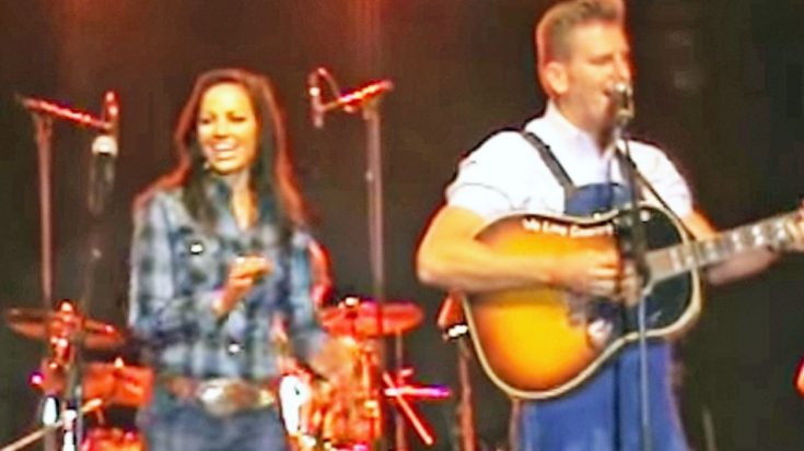 Relive The Magic Of Joey Feek With Live Cover Of Merle Haggard’s ‘Fightin’ Side of Me’ | Classic Country Music Videos