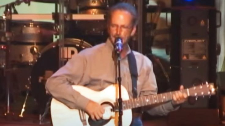 Marty Haggard Honors Father Merle With ‘Silver Wings’ At 2011 Show | Classic Country Music Videos