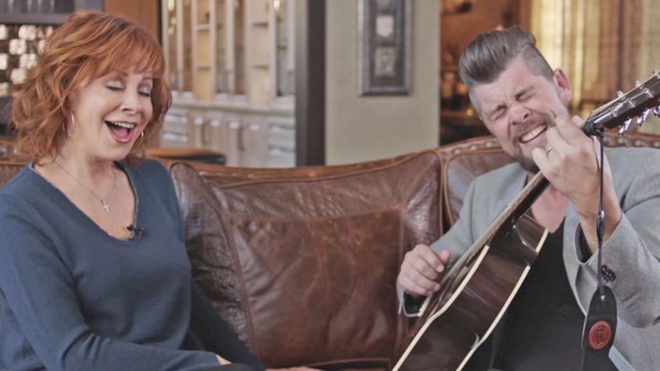 In The Middle Of Interview, Reba McEntire & Christian Singer Jason Crabb Perform ‘Amazing Grace’ | Classic Country Music Videos