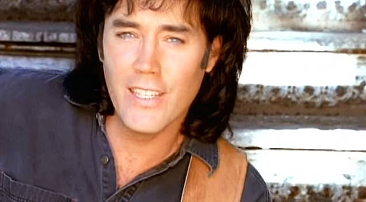 David Lee Murphy Performs 1995 #1 Song “Dust On The Bottle” | Classic  Country Music | Legendary Stories and Songs