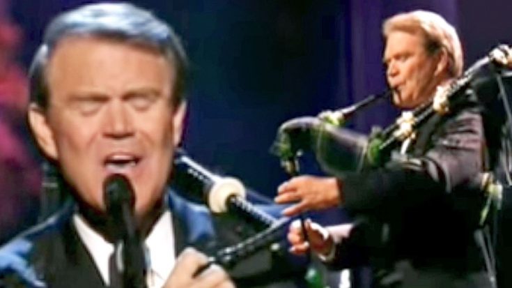 Glen Campbell Plays Bagpipe Solo In Middle Of Singing ‘Amazing Grace’ | Classic Country Music Videos