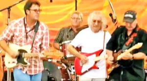 Vince Gill & Fellow Guitarists Honor Elvis With “Mystery Train” Performance