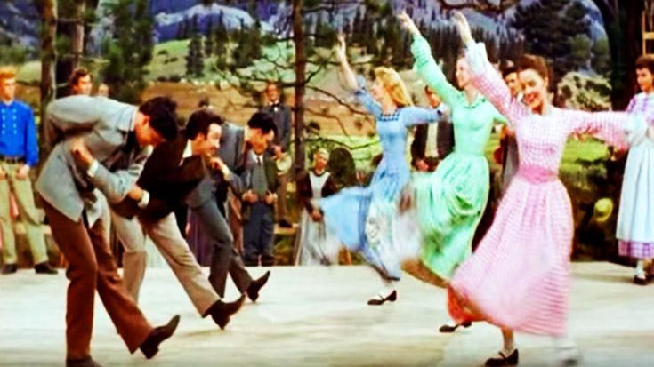 Remember The ‘7 Brides For 7 Brothers’ Barn Dance? | Classic Country Music Videos