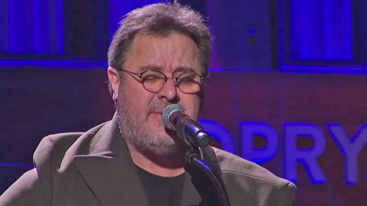 Vince Gill Delivers Tribute To Glenn Frey With “Peaceful Easy Feeling” Days After His Death | Classic Country Music Videos