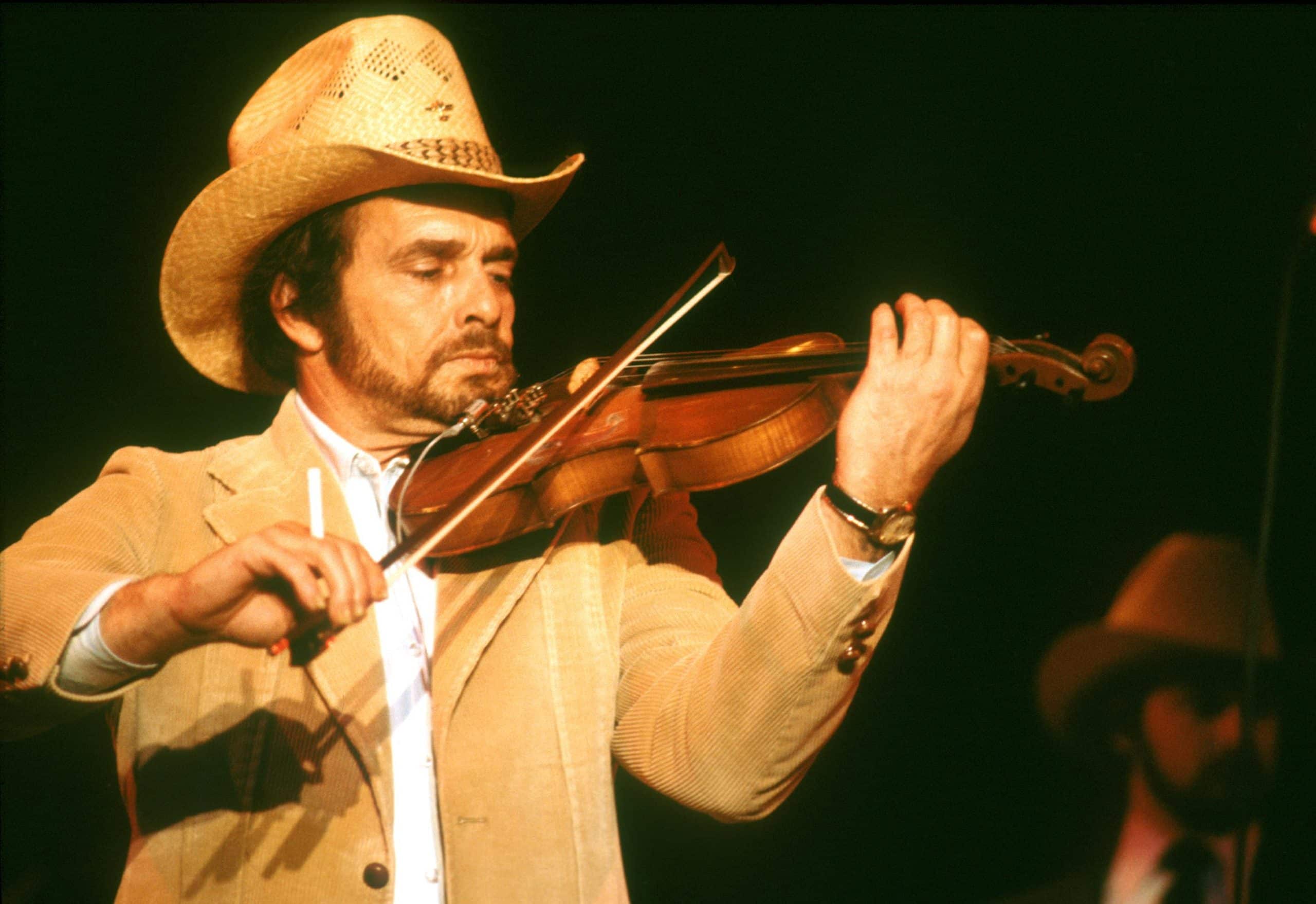 Toby Keith helped country legend Merle Haggard through one of his last concerts