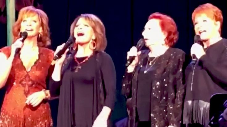 Reba McEntire & Family Sing Hymn ‘I’ll Fly Away’ At Ryman Auditorium Show | Classic Country Music Videos
