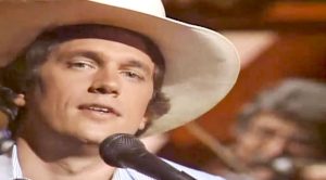 Young George Strait Sings His Second #1 Hit, “A Fire I Can’t Put Out”