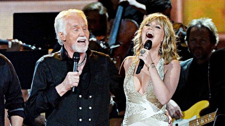 Kenny Rogers & Jennifer Nettles Duet To “Islands In The Stream” At 2013 CMA Awards