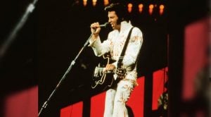 Remember When Elvis Presley Broadcasted His 1973 “Aloha From Hawaii” Special Worldwide?