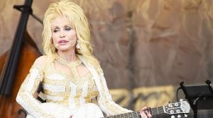 Dolly Parton Goes Unnoticed After Sneaking Into Movie Theater & Crying