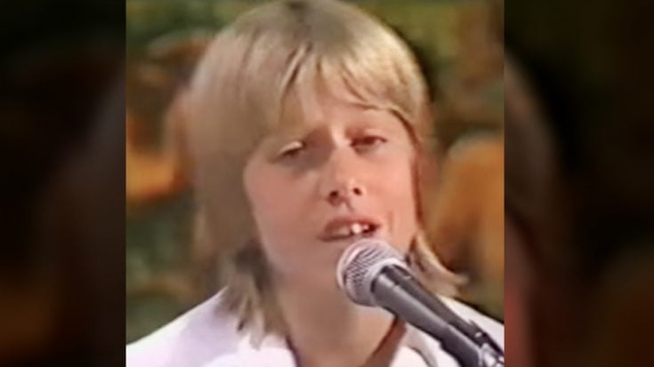 Young Keith Urban Sings Waylon Jennings’ “The Door Is Always Open” | Classic Country Music | Legendary Stories and Songs Videos