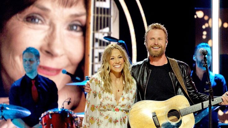 Dierks Bentley And Sheryl Crow Perform “Louisiana Woman, Mississippi Man” Honoring Loretta Lynn At 2018 Event | Classic Country Music | Legendary Stories and Songs Videos