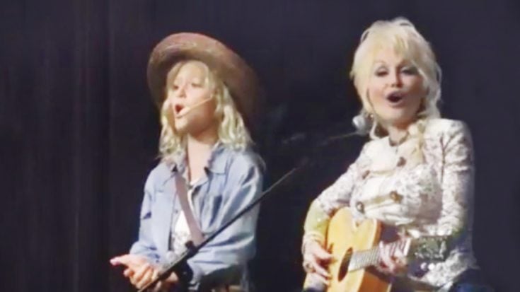 Dolly Parton & Girl Who Played Her In “Coat of Many Colors” Movies Perform “Tennessee Mountain Home” In 2018 | Classic Country Music | Legendary Stories and Songs Videos