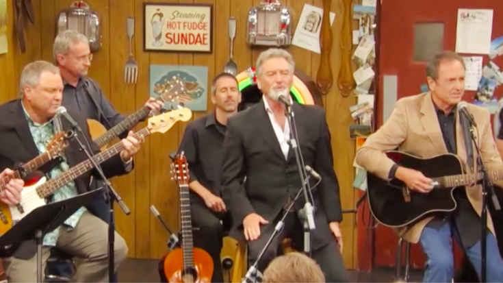 Gatlins Appear On ‘Larry’s Country Diner’ To Sing ‘All The Gold In California’ | Classic Country Music Videos