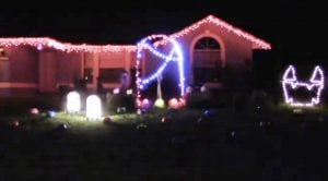 “Thunder Rolls” Halloween Light Show Has 10,000 Bulbs