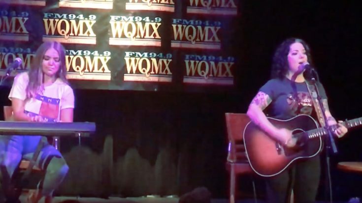 Ashley McBryde & Abby Anderson Deliver ‘Stand By Me’ Duet At 2018 Show | Classic Country Music | Legendary Stories and Songs Videos