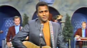 “The Little Drummer Boy” Gets The Country Treatment In Charley Pride’s 1970 Recording