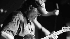 Admired Guitarist For Elvis, Neil Diamond & Other Legends Passes Away