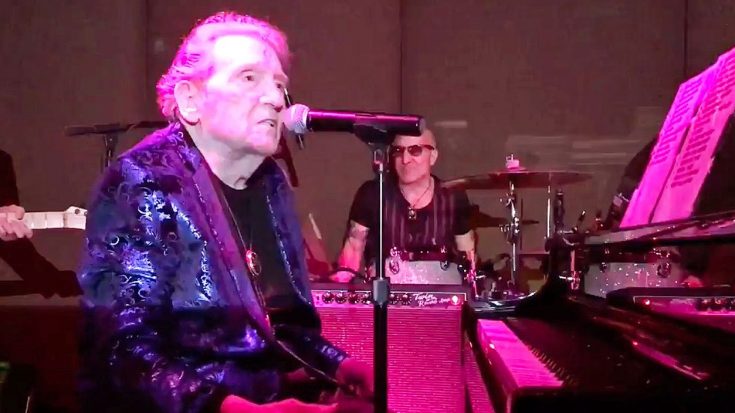 Months After Stroke, Jerry Lee Lewis Leaves Medical Center | Classic Country Music Videos