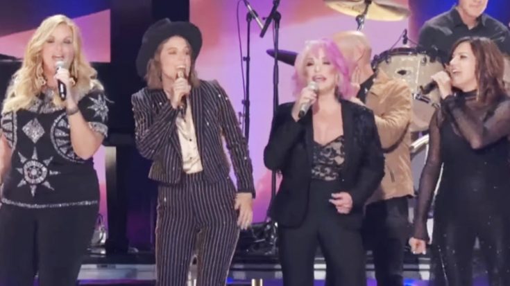 Tanya Tucker Brings Out Martina, Trisha, Deana, & More For 2019 “Delta Dawn” Collaboration | Classic Country Music | Legendary Stories and Songs Videos