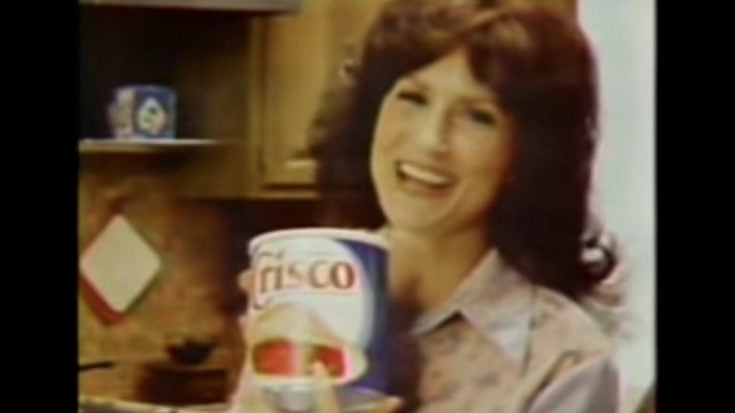 Loretta Lynn Shares Baking Tips In Crisco Commercials From The ’80s | Classic Country Music | Legendary Stories and Songs Videos