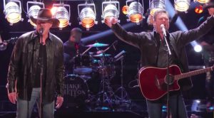 Blake Shelton & Trace Adkins Perform “Hell Right” Duet On “Voice” Results Show