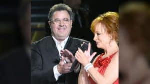 Vince Gill And Reba McEntire Reunite To Perform ‘The Heart Won’t Lie’ On The Opry