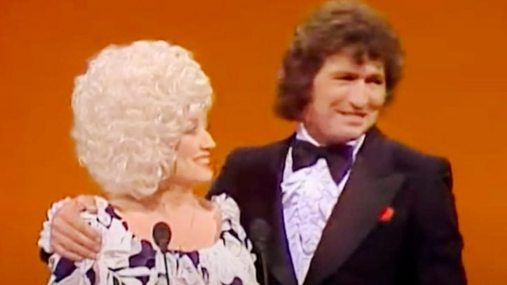 Dolly Parton Mourns Death Of Former Duet Partner Mac Davis | Classic Country Music | Legendary Stories and Songs Videos