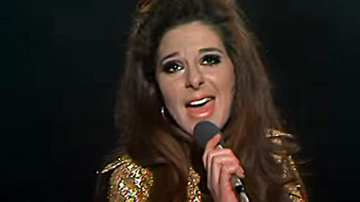 Almost 40 Years After Vanishing, Bobbie Gentry To Be Placed In Songwriter’s Hall Of Fame | Classic Country Music Videos