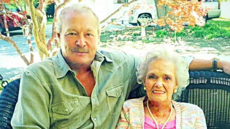 Alan Jackson Sings About Mother’s Death In Heartbreaking New Song | Classic Country Music | Legendary Stories and Songs Videos