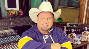 Sold Out: Garth Brooks Concert Sells Over 83,000 Tickets In Minutes