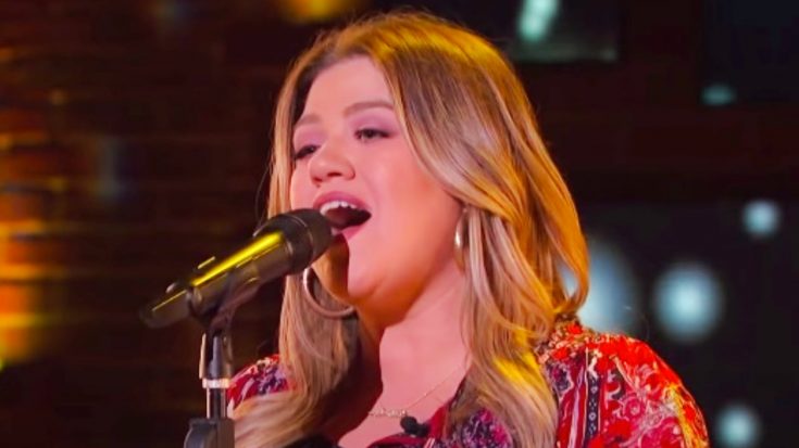 Kelly Clarkson Dazzles With Cover Of “The Keeper Of The Stars” | Classic Country Music Videos