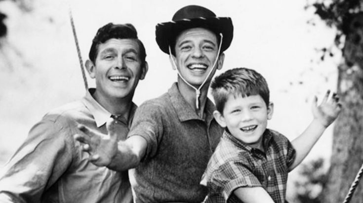 Ron Howard Shares Behind-The-Scenes Photo With Andy Griffith | Classic Country Music Videos Ron Howard Shares Behind-The-Scenes Photo With Andy Griffith | Classic Country Music Videos