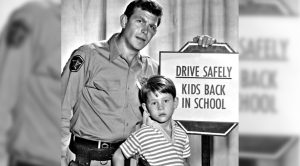 Ron Howard Shares Behind-The-Scenes Photo With Andy Griffith