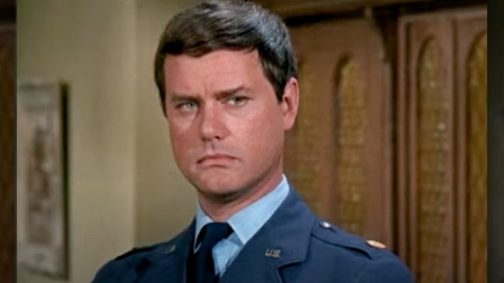 “I Dream Of Jeannie’s” Larry Hagman Once Stopped An Actor From “Attacking” A Pilot | Classic Country Music | Legendary Stories and Songs Videos