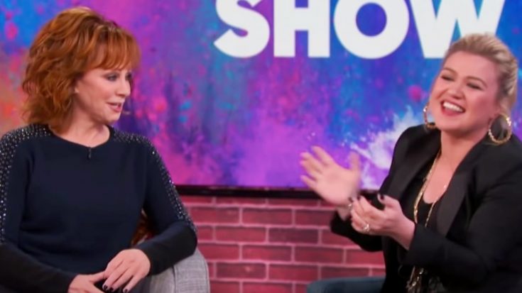 Kelly Clarkson Thinks Reba McEntire Is “An Icon” | Classic Country Music | Legendary Stories and Songs Videos