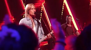 Keith Urban Impersonator Sings His Top Hits On New Show
