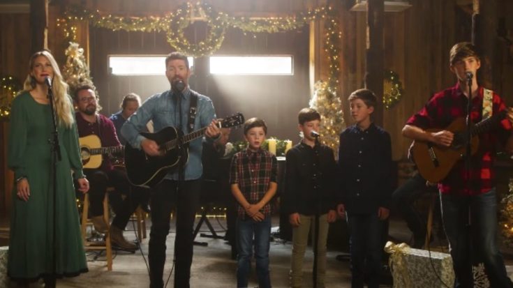 Josh Turner, His Wife, & Their 4 Sons Sing “Have Yourself A Merry Little Christmas”